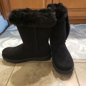 Black SO winter boots